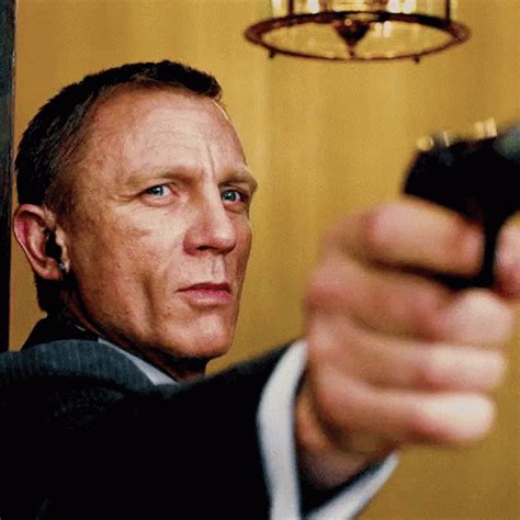 Wink - James Bond GIF - Skyfall JamesBond DanielCraig - Discover ...