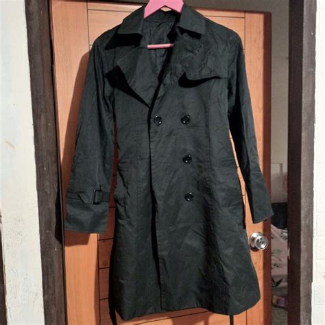 Trench coat, Women's Fashion, Coats, Jackets and Outerwear on Carousell