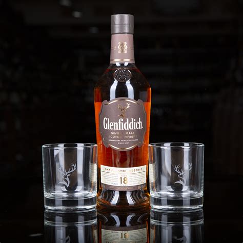 Glenfiddich 18 years gift box - купить виски Гленфиддик 18 лет 0.75 л ...