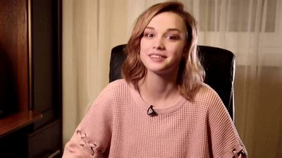 Села на иглу! Муж в шоке!!! on Make a GIF