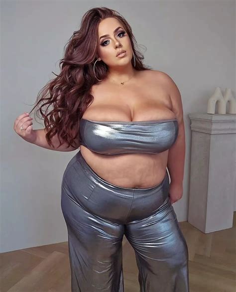 Size 22 model with 44H chest proudly flaunts curves in metallic crop