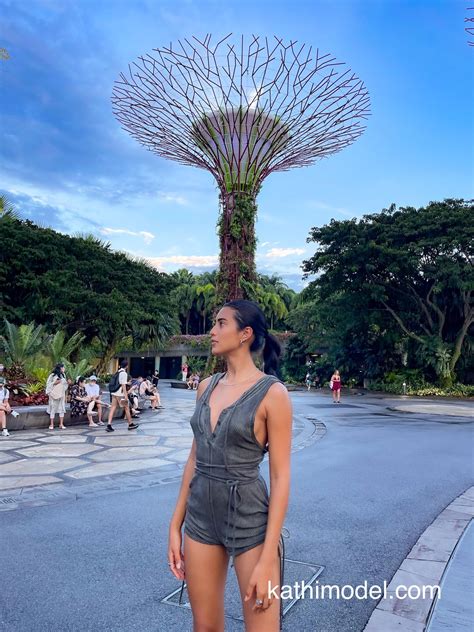 Gardens by the Bay Singapore : u/Kathimodelofficial