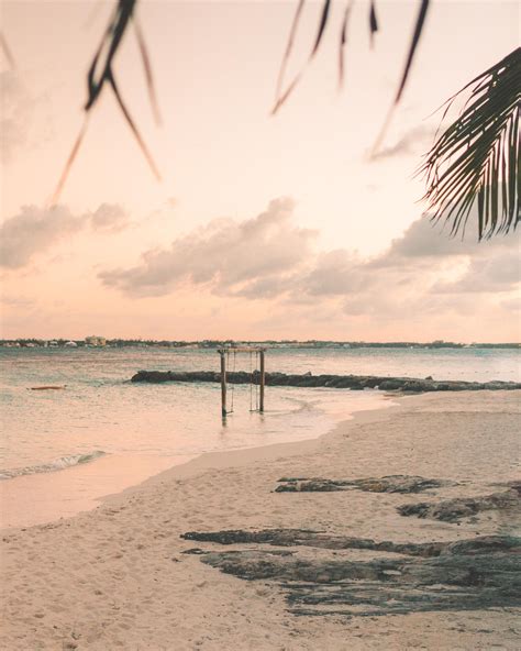 The Bahamas Travel Guide