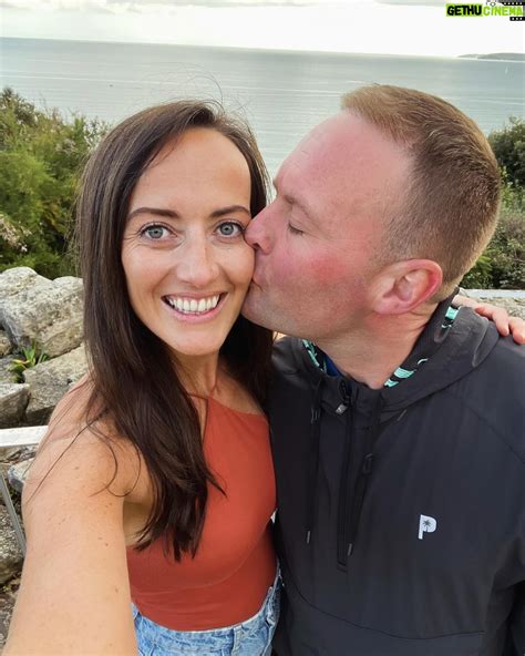 Biography and profile of L Dale Gagle 31