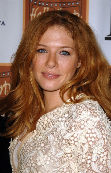 Twilight: How (And Why) All Of The Cullens Were Turned Into Vampires