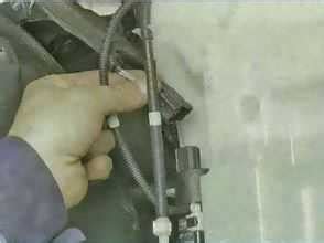Где находится бачок омывателя форд фокус 3 – Описание подкапотного ...
