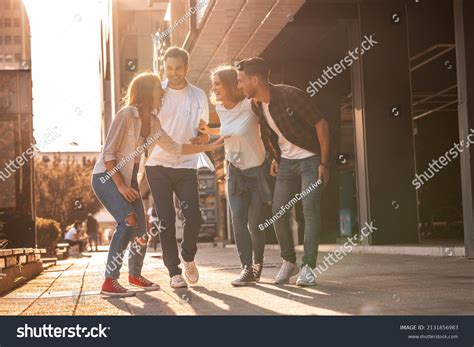 2,070,030 Hang Stock Photos, Images & Photography | Shutterstock