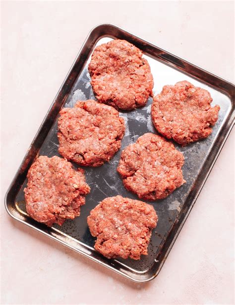 How To Cook Ground Beef Into Burgers