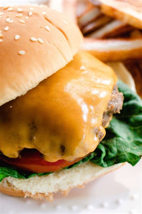 how to cook burgers on cast iron skillet