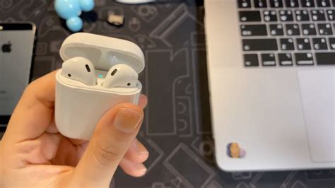에어팟 1세대 31개월 사용후기 | AirPods 1 Review - YouTube