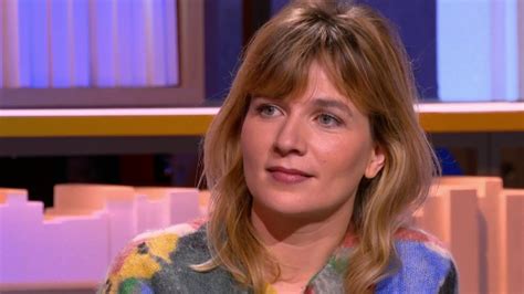"Du même bois", le premier roman de Marion Fayolle - YouTube