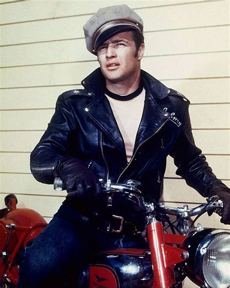 Марлон Брандо: часы легенды Голливуда | Marlon brando, Marlon, Iconic ...