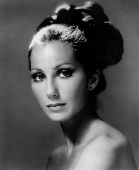 Cher Portrait / Cher Portraits Photos And Premium High Res Pictures