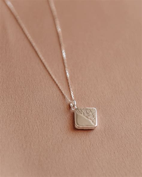 Margaret Sterling Silver Locket Necklace | Rock N Rose – Rock n Rose