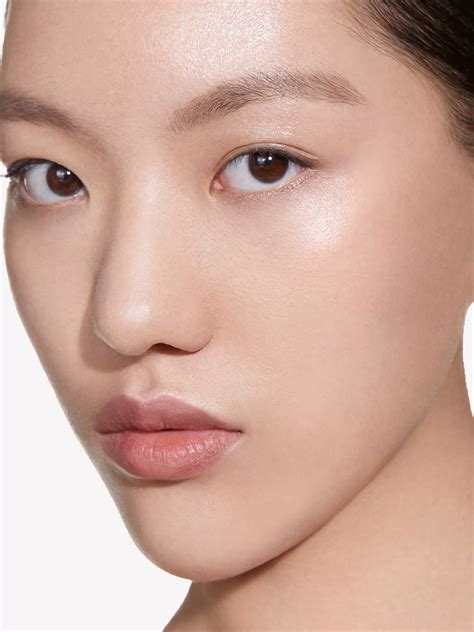 BURBERRY Beyond Radiance primer 30ml – Mani Ram Balwant Rai