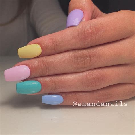 Amo los colores pasteles 😍😍 Unas esculpidas en acrílico para ...