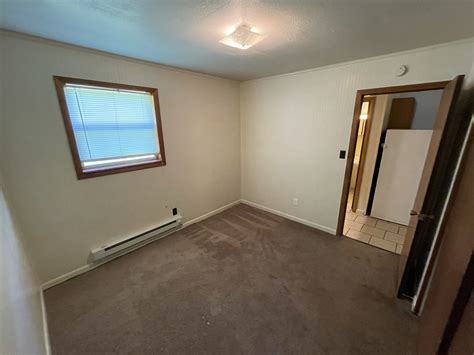 Hill Park Apartments – University Edge | 618-457-4422