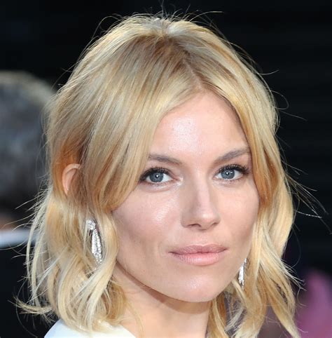 Pictures of Alexandra Weaver