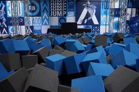 Nowe miejsce dla aktywnych, na mapie Warszawy. Airo – świat trampolin i ...
