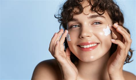 Skincare Myths Debunked: Separating Fact from Fiction