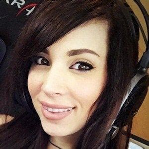 Melonie Mac - Age, Family, Bio | Famous Birthdays