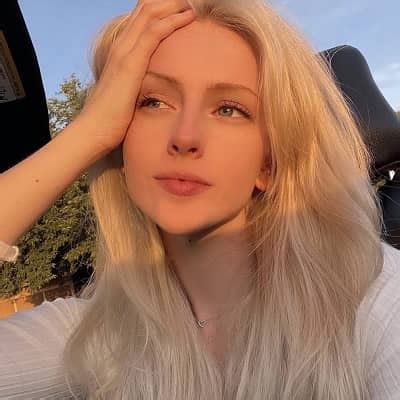 Msfiiire - Height, Bio, Career, Single, Age, Net Worth, Facts