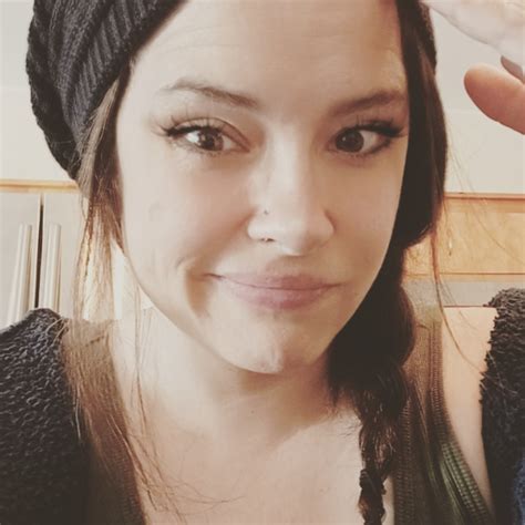 review dead med  freida mcfadden page turning thrills