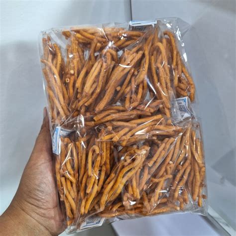 Sistik Stik Pedas Cemilan Makanan Jajanan Ringan Oleh-oleh Si Raja ...