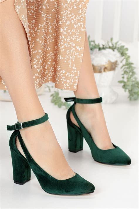 green color heels 2