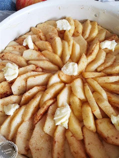 Сладкиш с ябълки – В кухнята с Бени