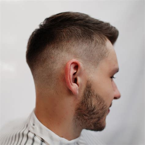 younique cuts  men salon yetmir