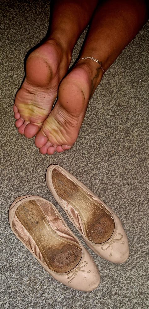 Not the queen of jammy smelly feet for nothing!! : r/sweatyfeets