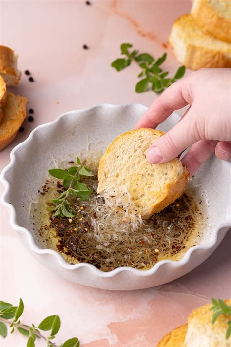 Olive Oil and Balsamic Vinegar Bread Dip — Marley's Menu