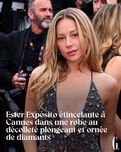 Grazia - Ester Expósito éblouit Cannes dans une robe au décolleté