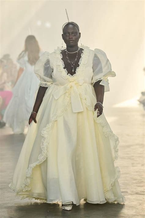 Pin by katt everden on Ball gowns | Fancy dresses, Pretty dresses ...