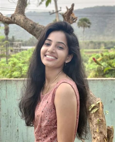 neha choudhary vaishu sundar varsha dsouza beautiful girl indian