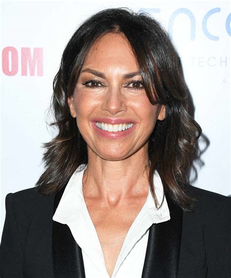 Susanna Hoffs Looks Ageless in Makeup-Free Video