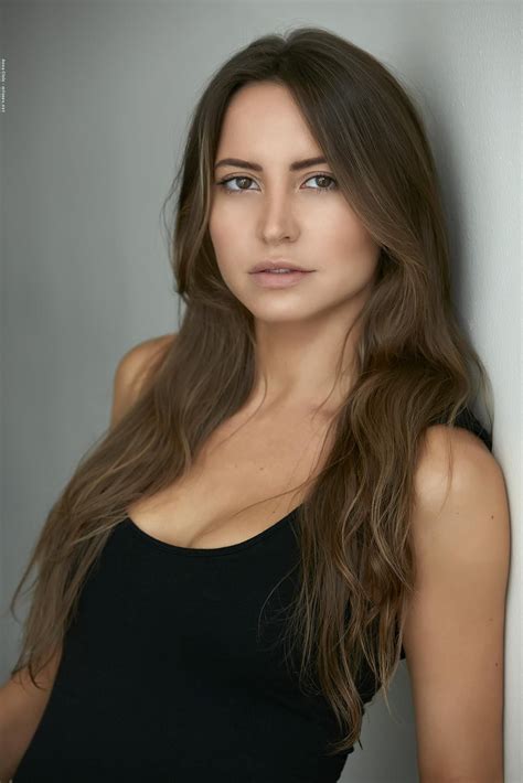 Pictures of Dana de Celis