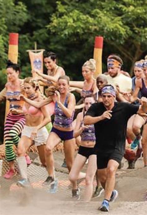 Jenna back at it again with the long arm : r/survivor