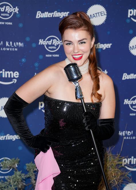 Kelsea Ballerini, Chase Stokes, Thomas Doherty And More Attend Heidi