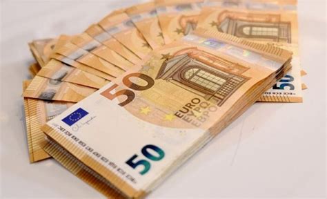 Θα εισπράττει 10.000 ευρώ κάθε μήνα για την επόμενη 10ετία ο μεγάλος ...