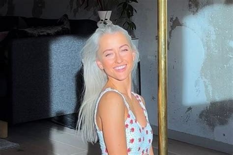 'I Quit My High Paid Job to Pole Dance' - Newsweek