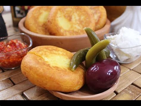 ЧВИШТАРИ грузинские лепешки из кукурузной муки с сыром - YouTube