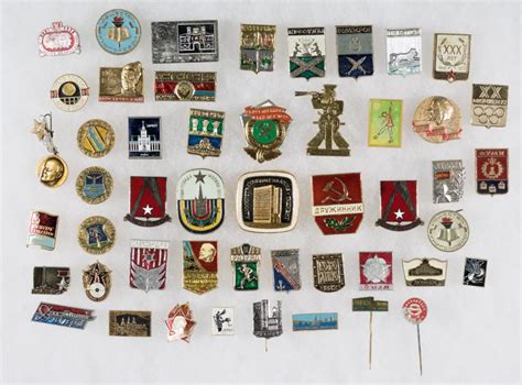 Lot - RUSSIAN PINS GROUPING