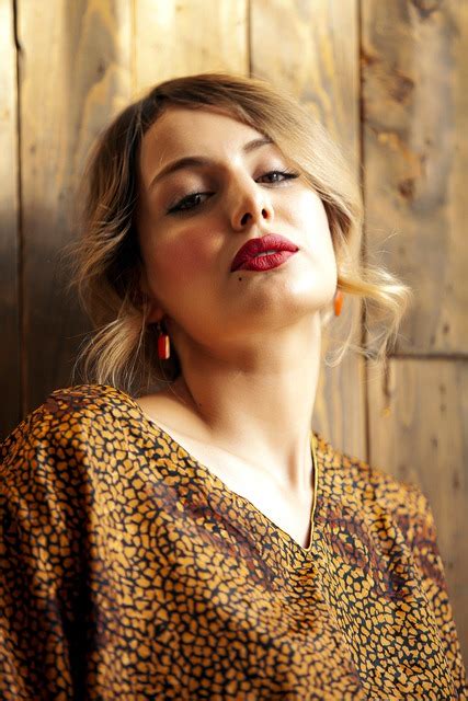 wanita model potret foto gratis  pixabay