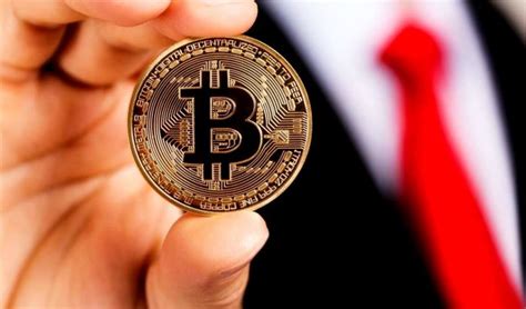 Стоимость биткоина впервые превысила $34 тысячи - Экономика - WEACOM.RU