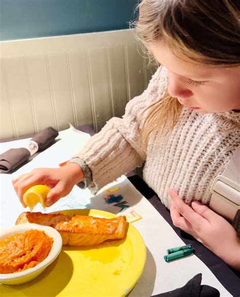 Where to Eat in Williamsburg with Kids - With the Blinks