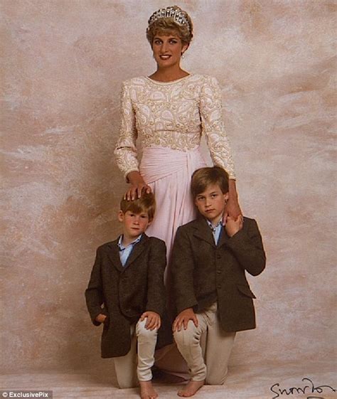 "Босоногий мальчик" (с): foto_history — LiveJournal