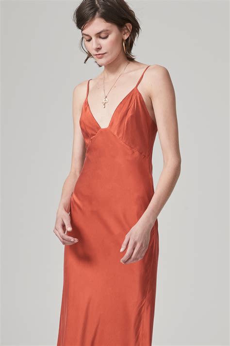 Where to Buy Bridesmaids Dresses in Australia | Who What Wear