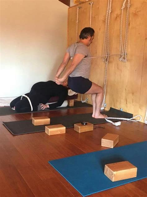 Пин от пользователя Lisa на доске Yoga - gear & props | Позы йоги, Йога ...